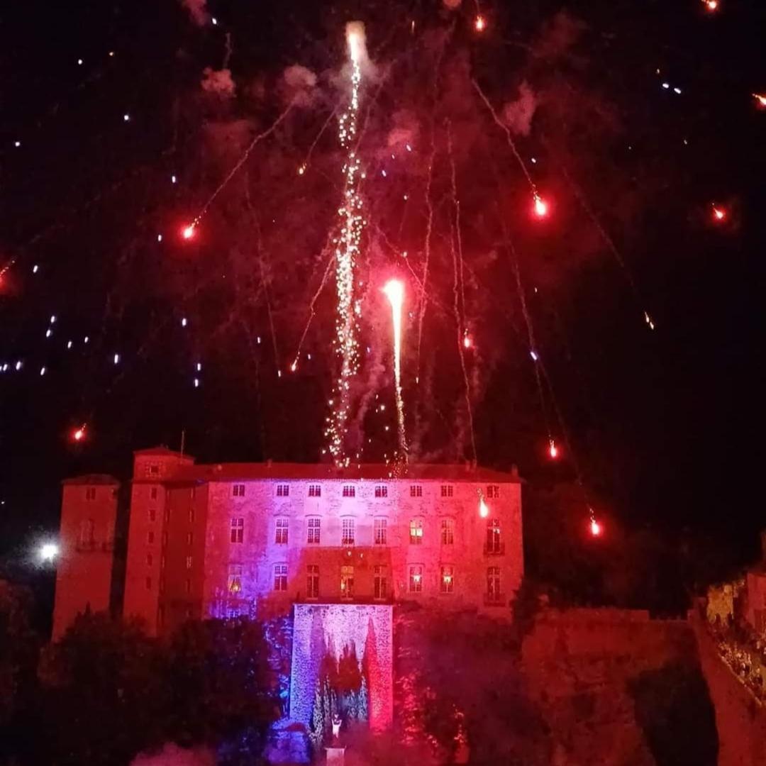 לינה וארוחת בוקר Entrecasteaux La Bergerie Des Colles מראה חיצוני תמונה